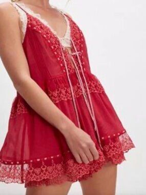 X05. Free People Sweet On You Red
Romper
Sold Red Lace Trim Babydoll NWT $128